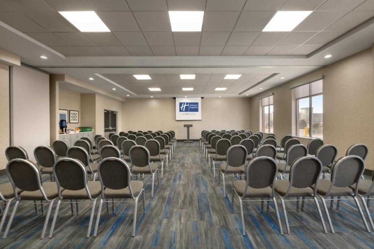 Holiday Inn Express Hotel & Suites Norfolk Airport By Ihg Εξωτερικό φωτογραφία
