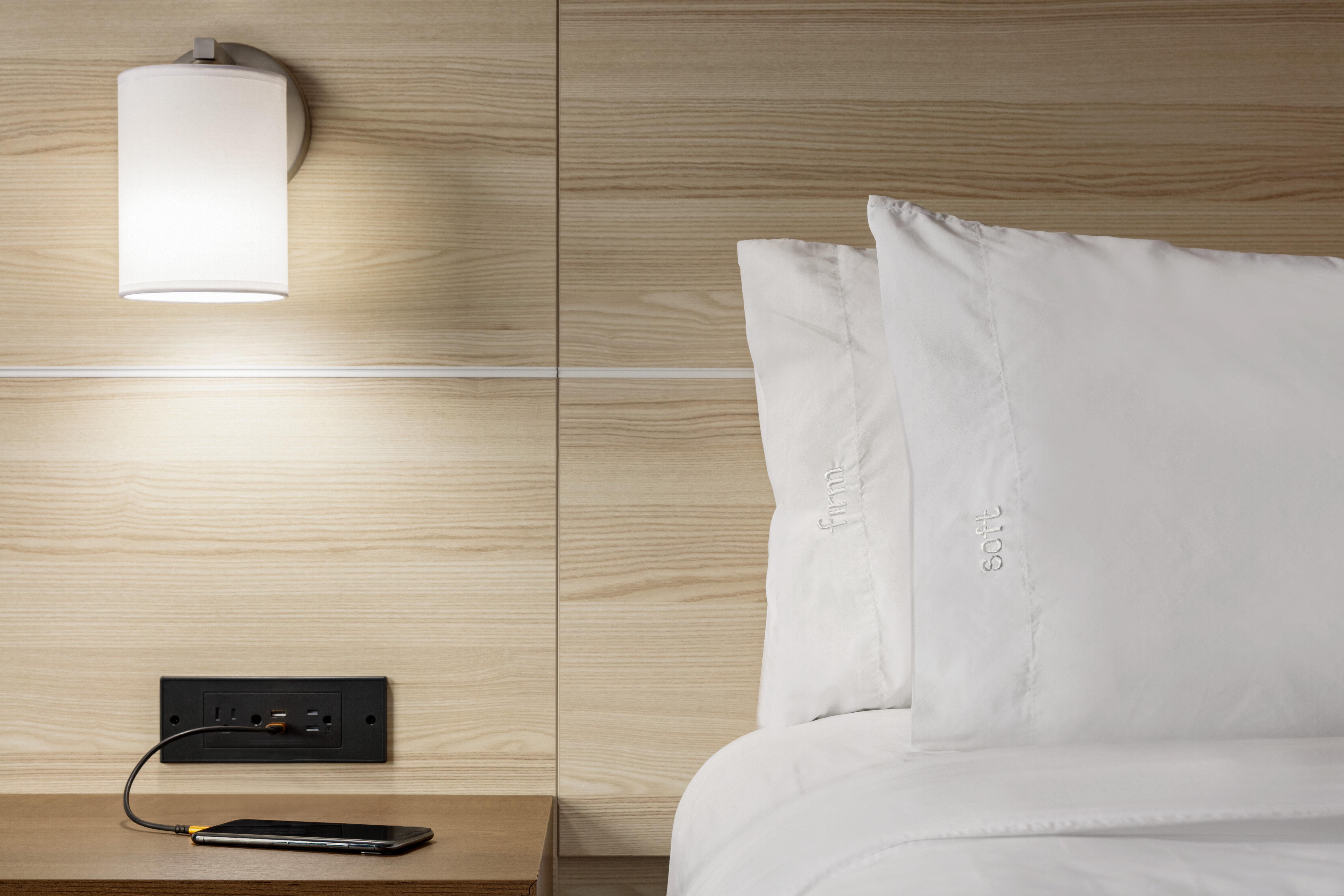 Holiday Inn Express Hotel & Suites Norfolk Airport By Ihg Εξωτερικό φωτογραφία