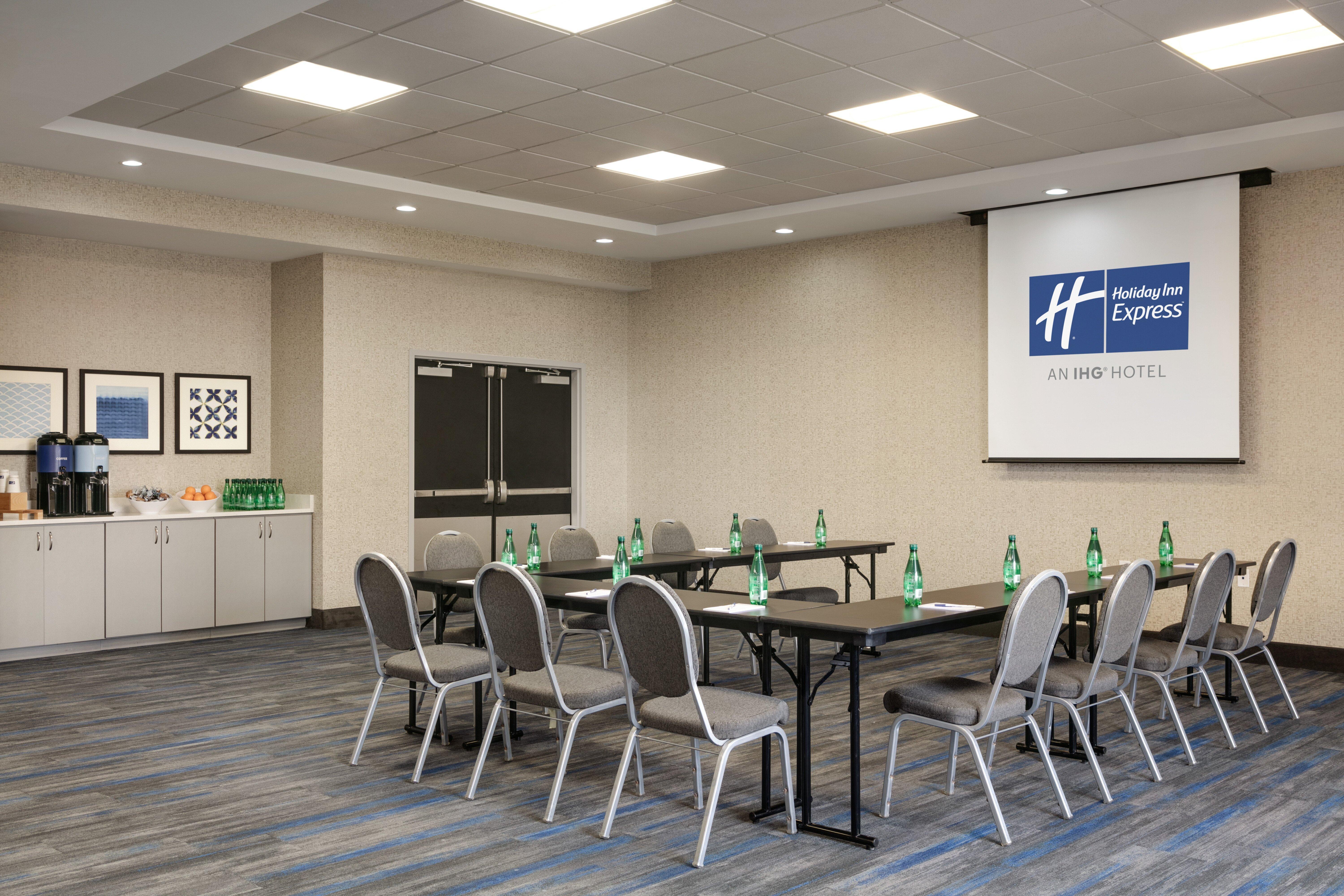 Holiday Inn Express Hotel & Suites Norfolk Airport By Ihg Εξωτερικό φωτογραφία